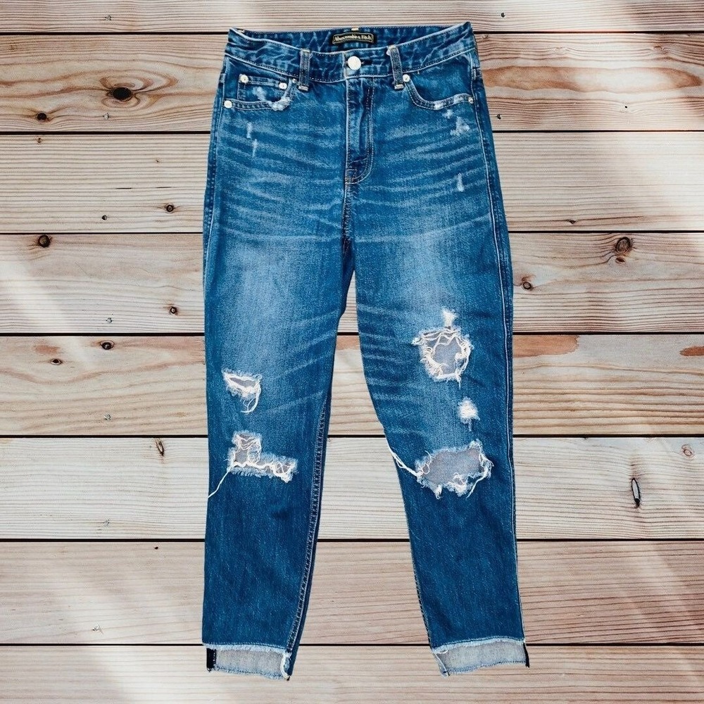 G1 Abercrombie Fitch AF Signature collection distressed women's jeans 25 raw hem